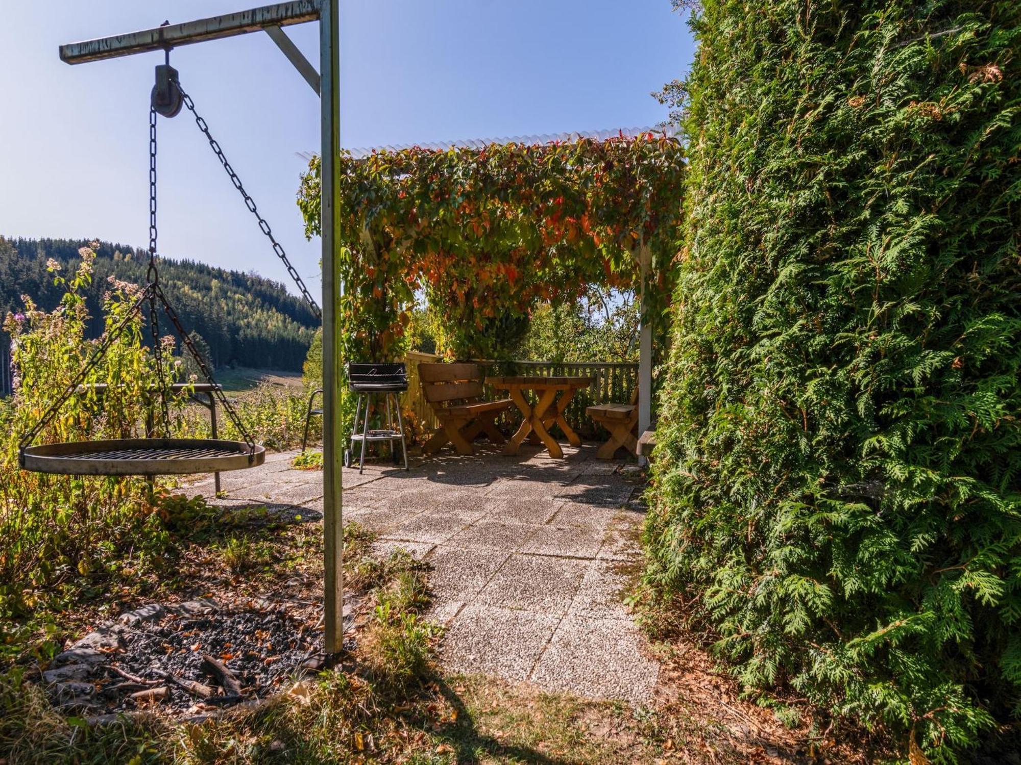 Cosy Apartment In Menkhausen Near The Ski Area Schmallenberg Exterior photo